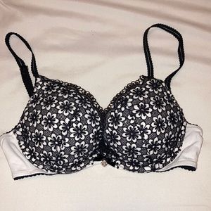 Women’s Victoria’s Secret Limited Edition Body by Victoria push up plunge bra